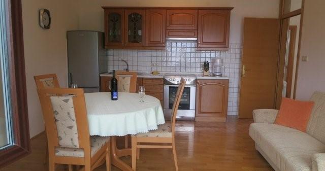 Apartmani Slavica Malinska Exterior photo